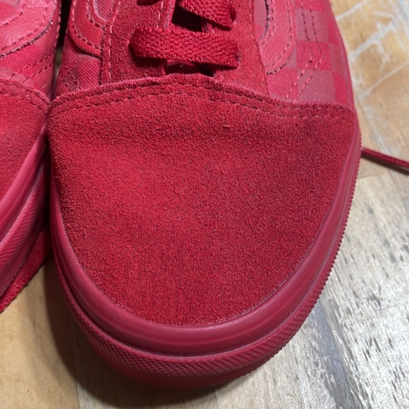 Vans unisex all red skater shoes - Picture 3 of 7